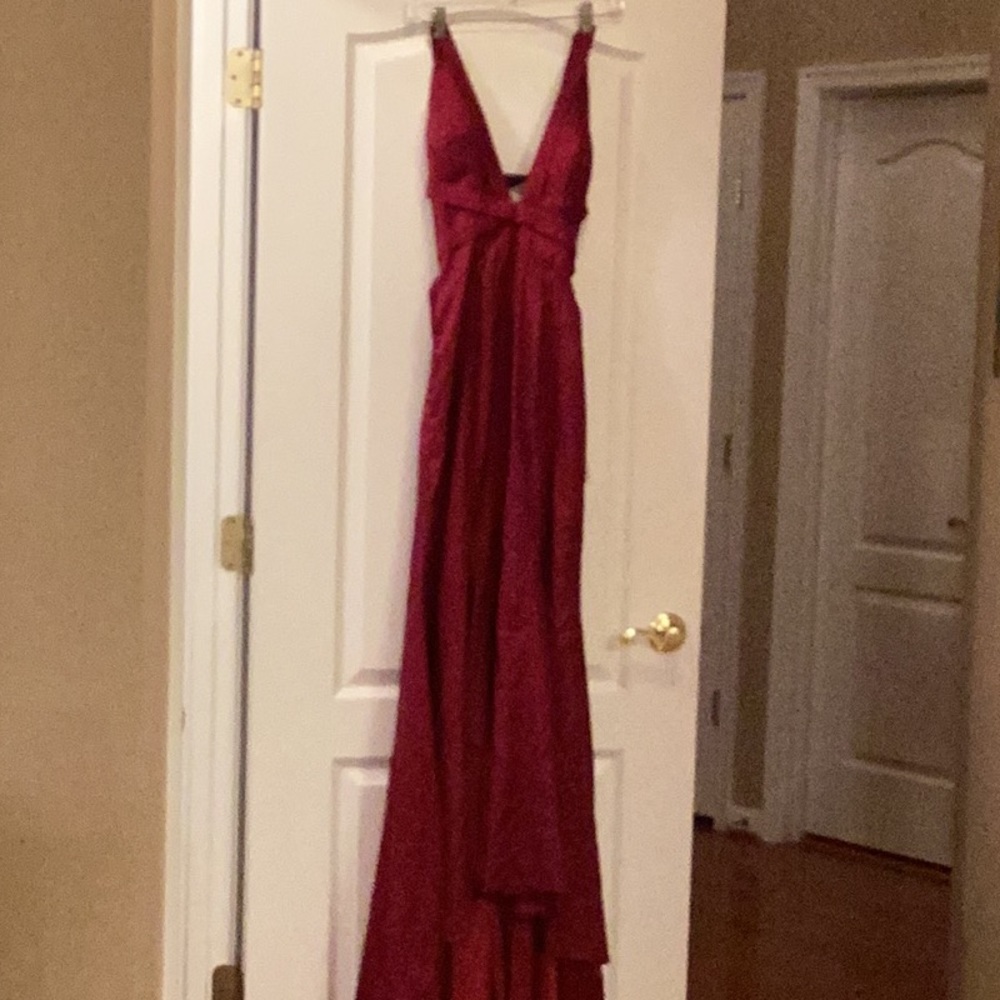 Long burgundy/wine prom/wedding dress.   Never worn tag still on